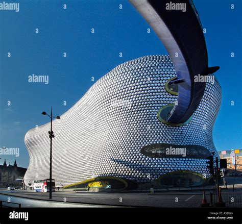 selfridges birmingham shopping centre.